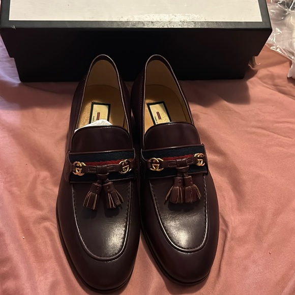Authentic Gucci Loafers - Burgundy Size 6.5 - Picture 1 of 11